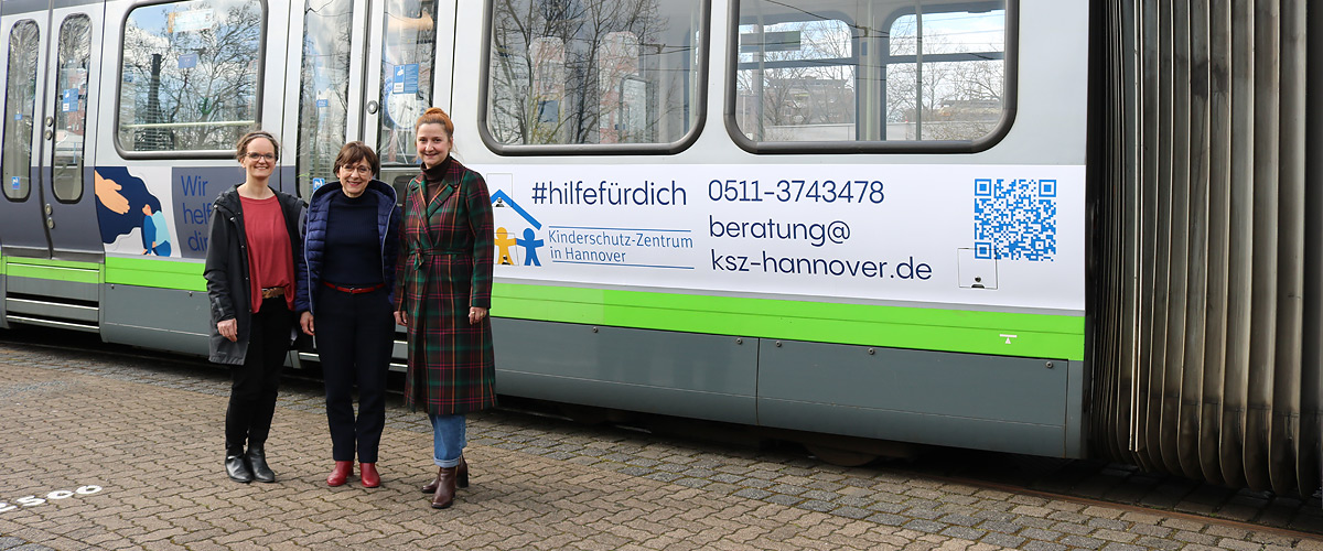 Bild: Kinderschutz-Zentrum wirbt auf Stadtbahn